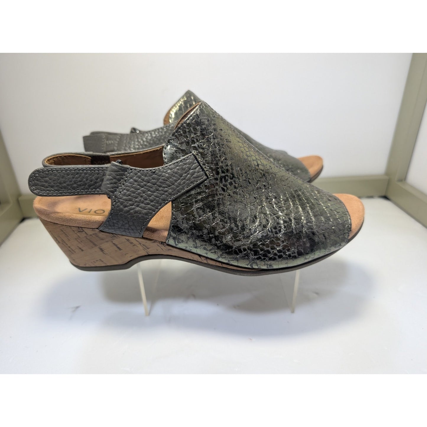 Vionic Tatiana Sandal Metallic Pewter Adjustable Arch Support Womens Size 8.5