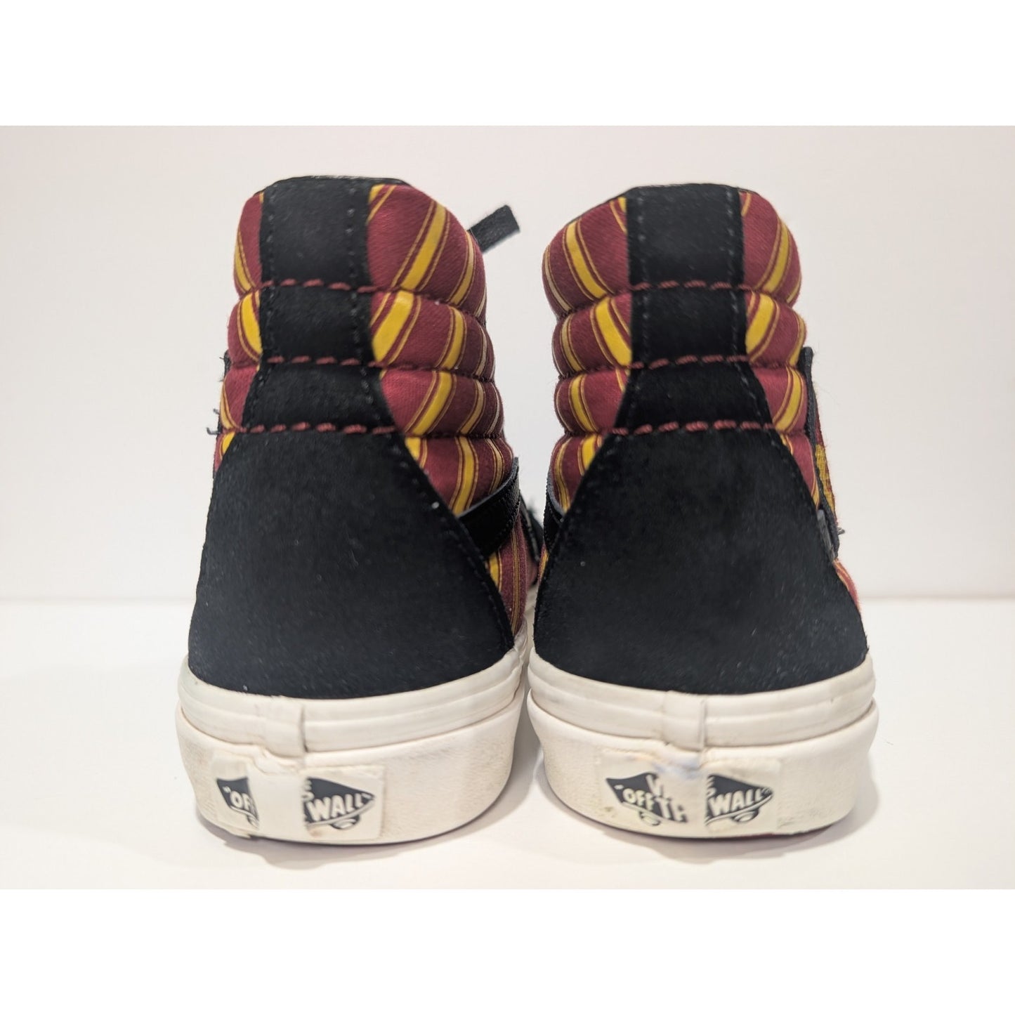 Vans Harry Potter Gryffindor Sz 3 Hightop Leather Sneaker