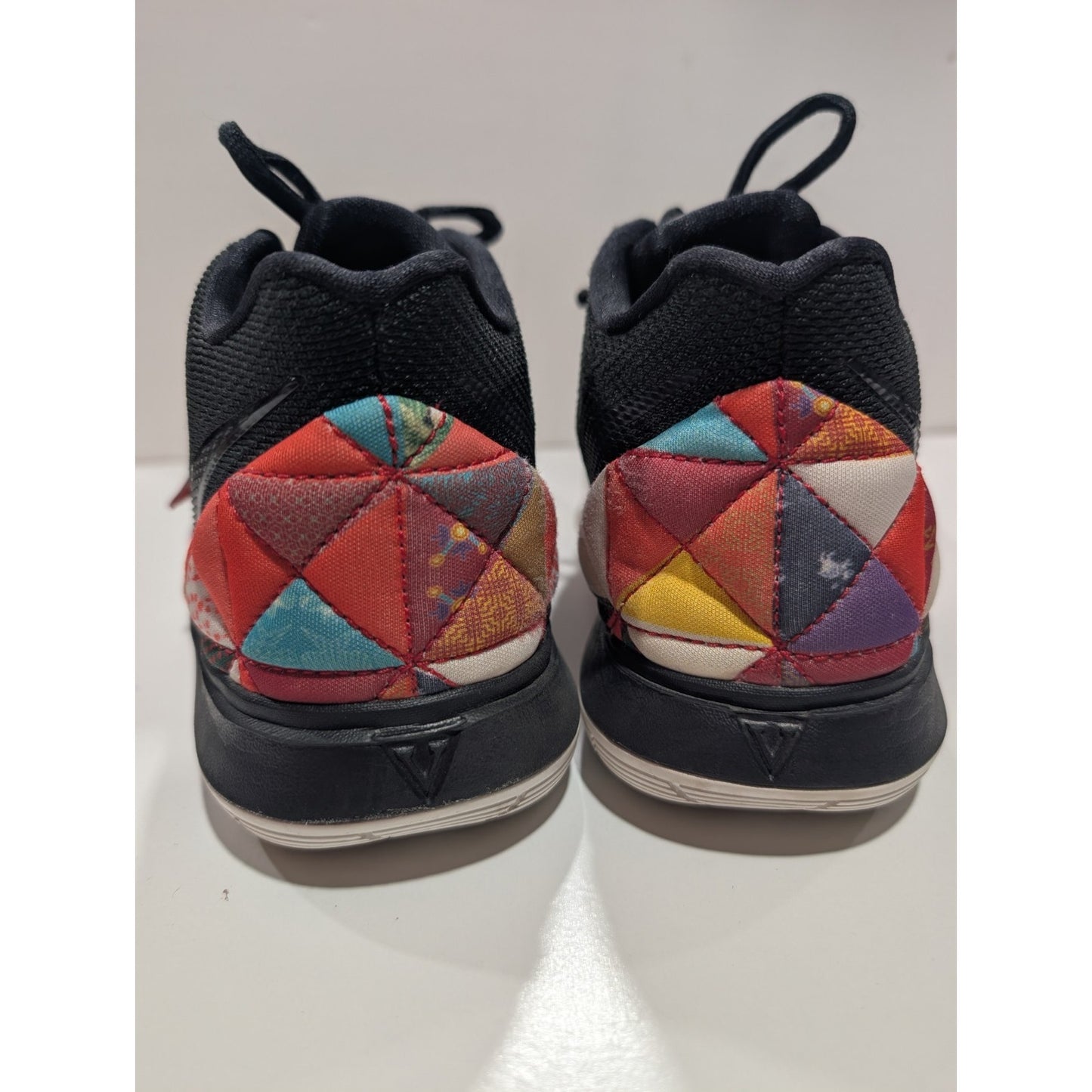 NIKE KYRIE 5 "CNY" CHINESE NEW YEAR BLACK SUMMIT WHITE Grade School Size 6