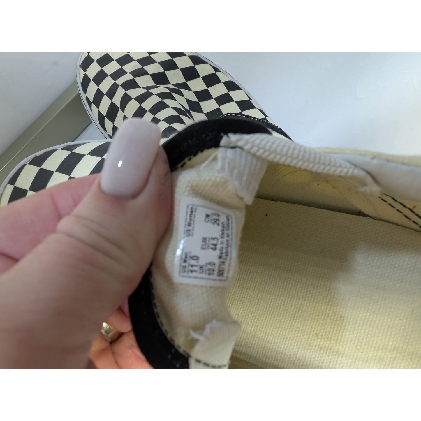 VANS Unisex Black White Checkerboard Classic Slip On Sneaker Shoe - Size M 11