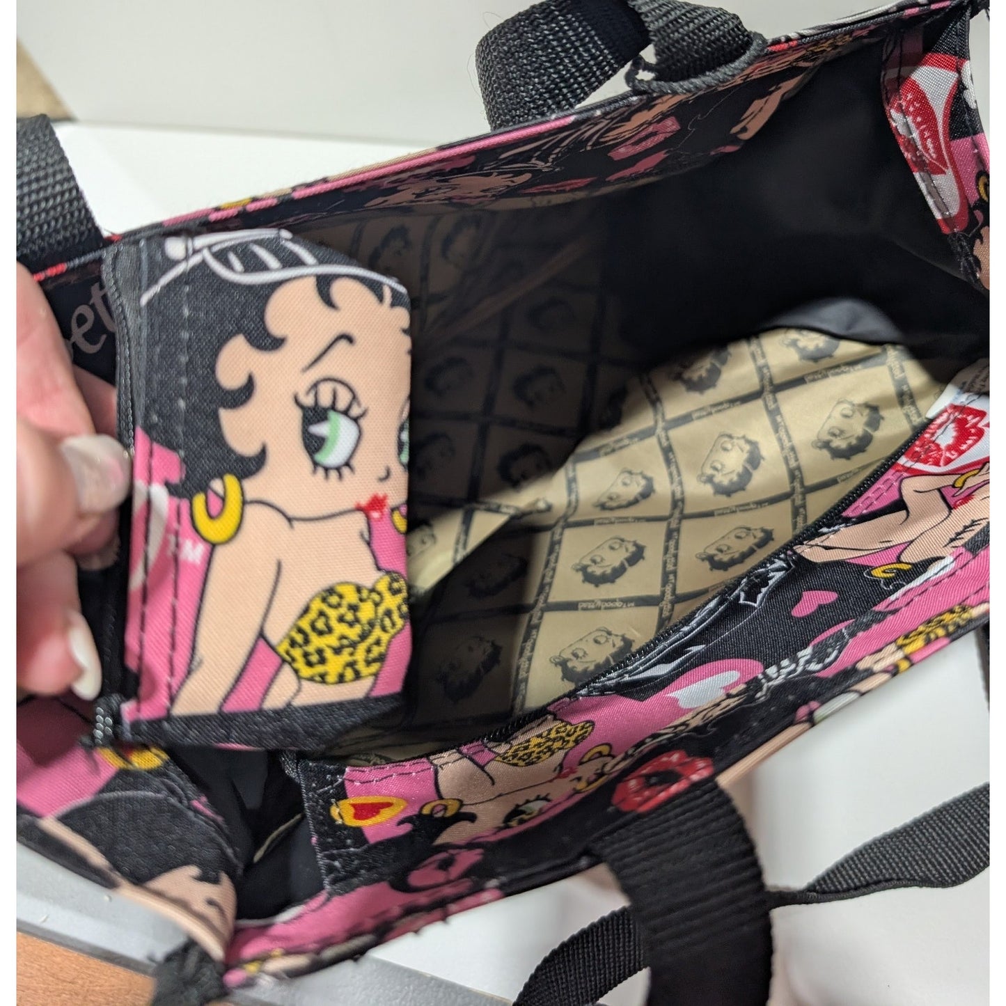 Betty Boop Womens Sleep Shirt AND Matching Bag Size M