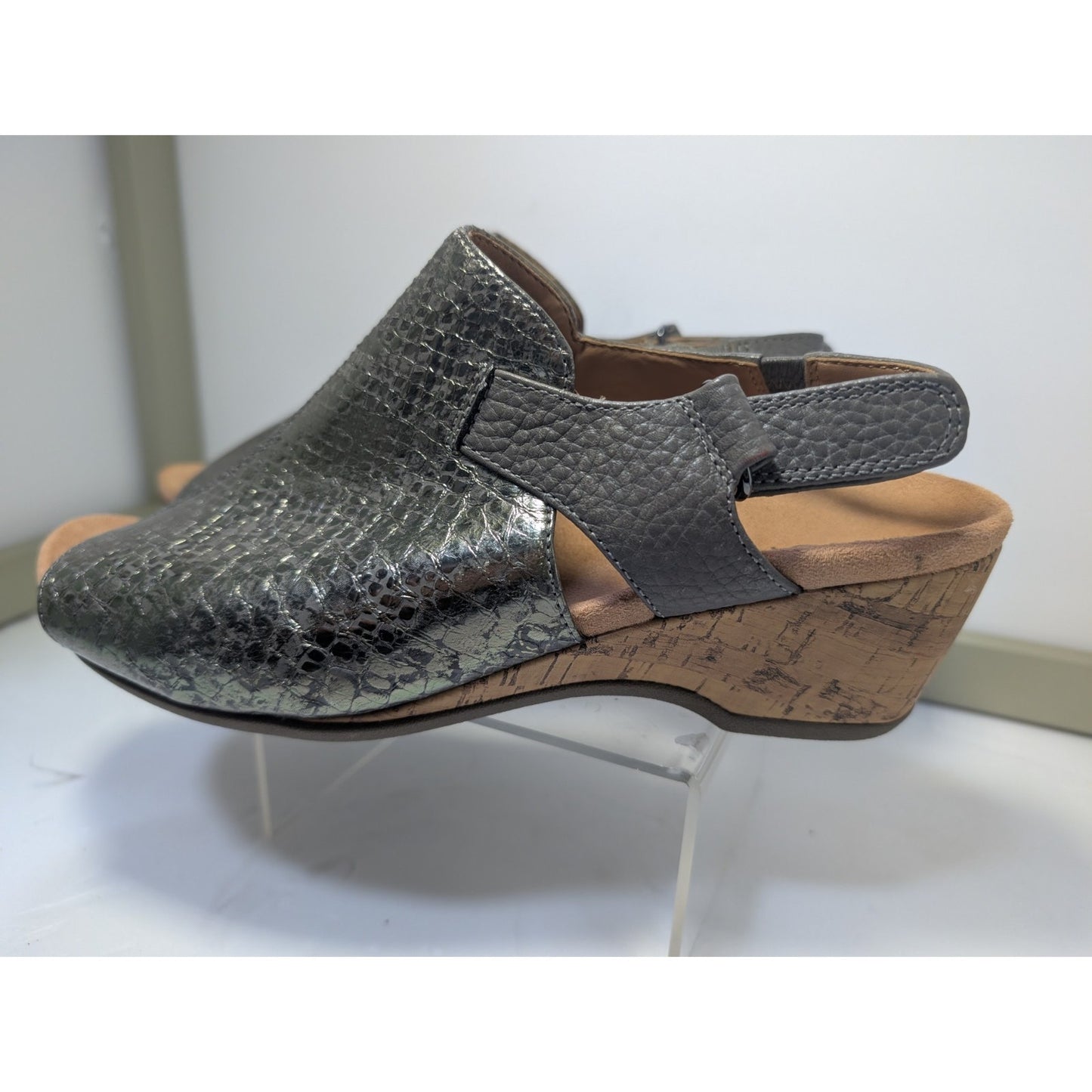 Vionic Tatiana Sandal Metallic Pewter Adjustable Arch Support Womens Size 8.5