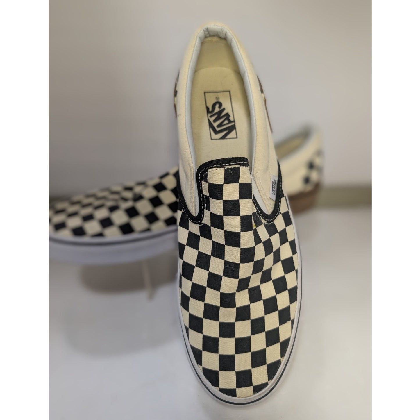 VANS Unisex Black White Checkerboard Classic Slip On Sneaker Shoe - Size M 11