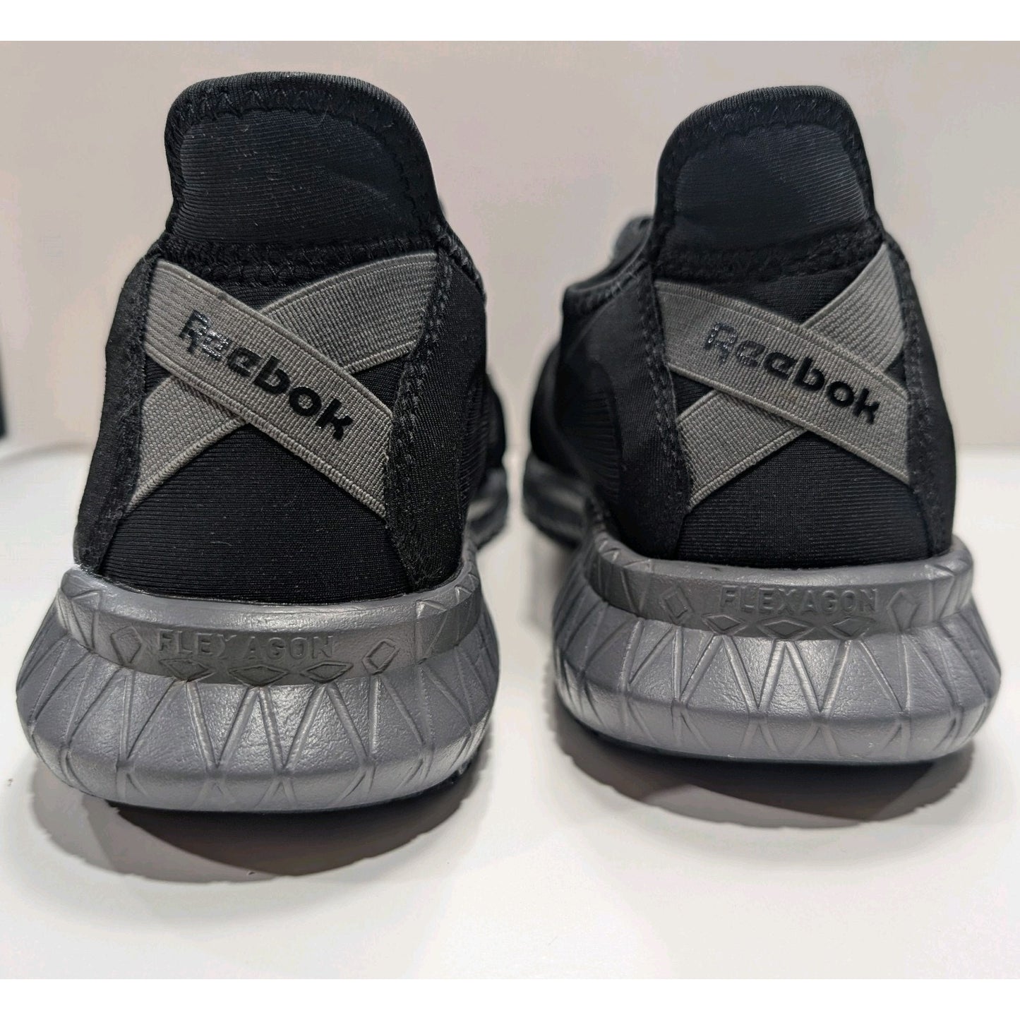 Men' Sz 10 Reebok RB-4064 Composite toe athletic work shoes Memory foam insoles