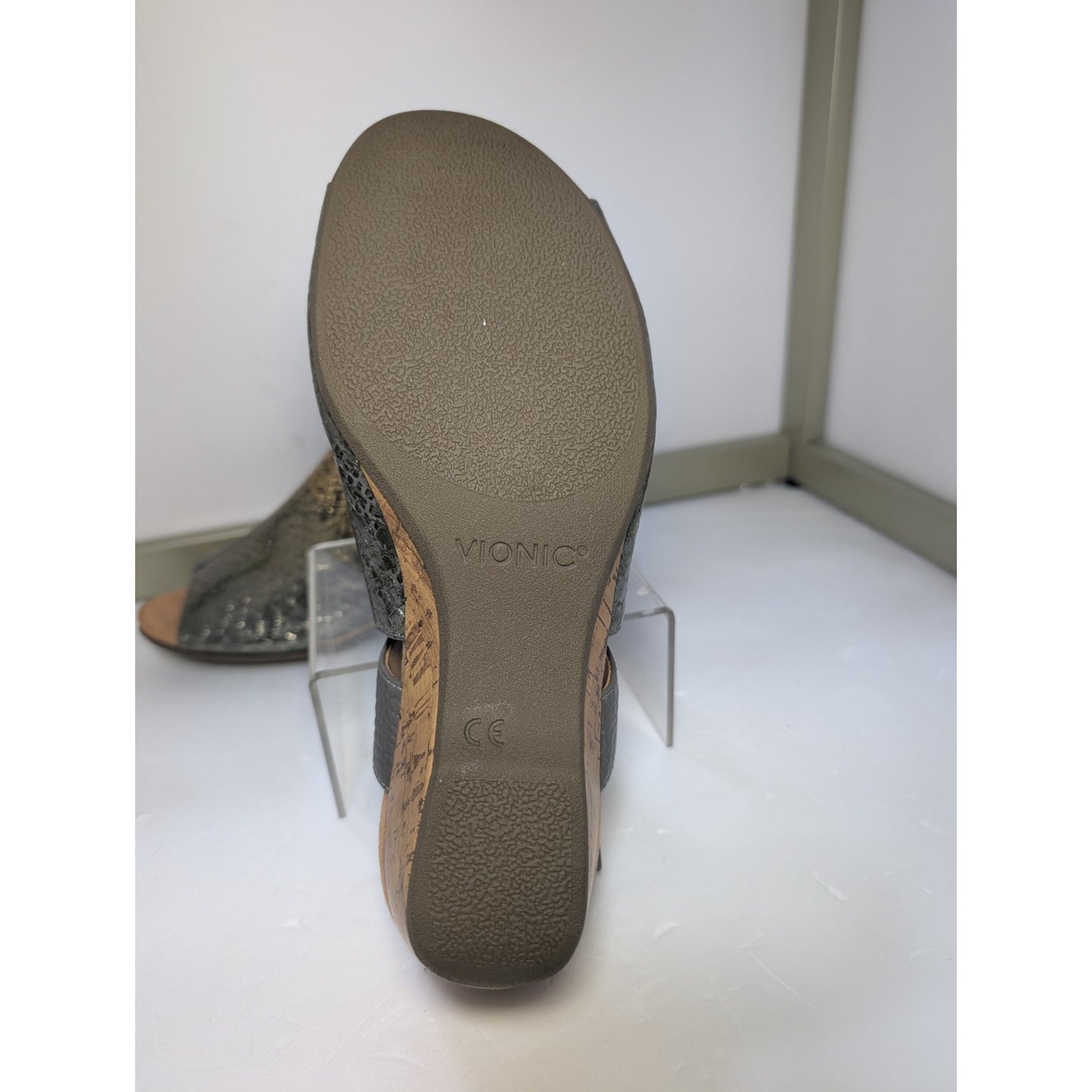 Vionic Tatiana Sandal Metallic Pewter Adjustable Arch Support Womens Size 8.5